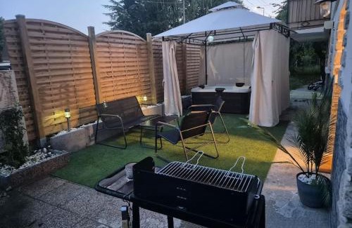 Saclas House | Spa Piscine Privative en Pleine Nature à 1h de Paris