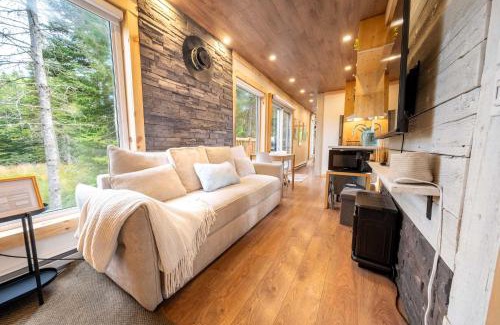 Saint-Magloire Ski Chalet | Spa & River view - Le Conteneur Cache