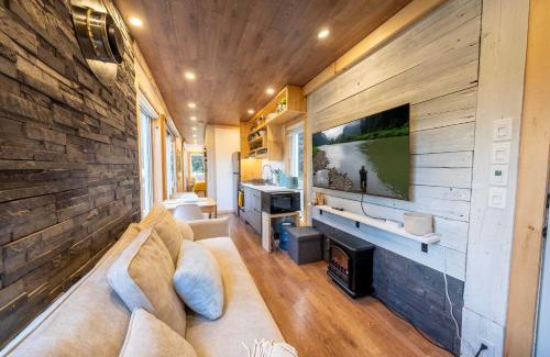 Saint-Magloire Ski Chalet | Spa & River view - Le Conteneur Cache