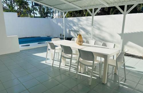 Pointe aux Biches House | Space for the whole family with Seaview and Pool!