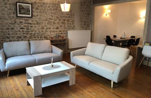Lagnieu Apartment | Spacieux appartement 2/6 pers 110m² proche CNPE