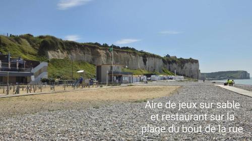 Mesnil-Val-Plage Apartment | Spacieux apt avec terrasse proche plage