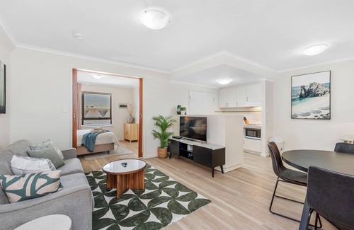 Perth Central Business District Apartment | Spacious 1bdr Fast Wi-fi Near RAC Arena