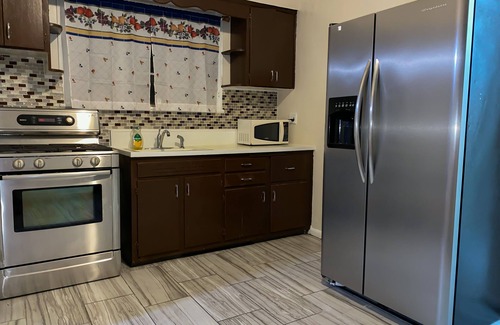 Hillside Apartment | Spacious 1BR Apt Mins to NYC/EWR!