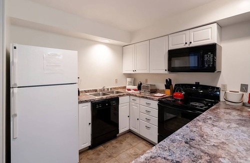 French Lick Villa | Spacious 1BR Unit w/Kitchen, Outdoor Terrace & Free Parking!