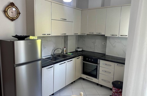 Shkembi i Kavajes Apartment | Spacious 2-bedroom apartment 1-living room with WiFi, 500m near Beach in Durrës
