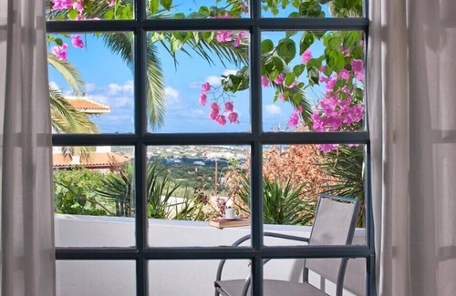 Koutouloufari Condo | Spacious 2-Level Maisonette Villa, Stunning Views