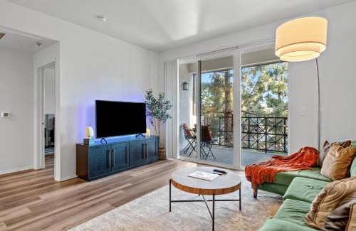 Del Rey Apartment | Spacious 2BDR in Marina Del Rey