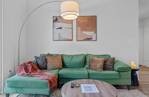 Del Rey Apartment | Spacious 2BDR in Marina Del Rey