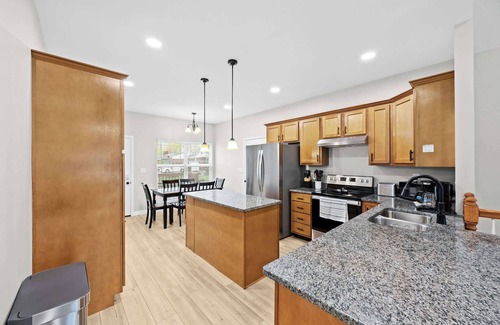 Clarksville Apartment | Spacious 3-BR Home in the Heart of Clarksville!