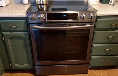 Mammoth Lakes Condo | Spacious 3Br/2Bath Garage-1515 sf, WIFI, Pool, Hot Tub, Flat TV's, Sleeps 6