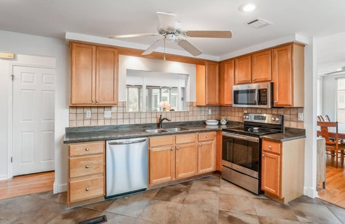 Saint Helena Island House | Spacious 4 Bed, 3 Bath Home in Prime Location w/Breathtaking Marsh Views