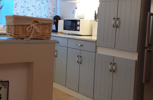 Hajduszoboszlo House | Spacious 4-bedroom house with AC and WiFi in superb Hajdúszoboszló