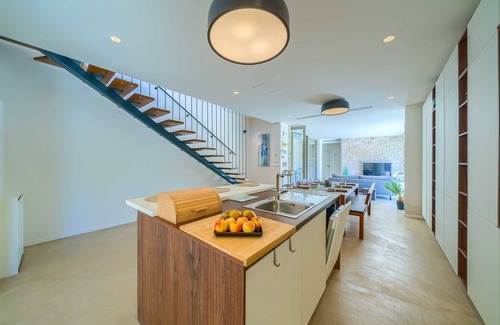 Cove Makarac (Milna) Villa | Spacious 4-Bedroom Villa for 8, with pool and sea views