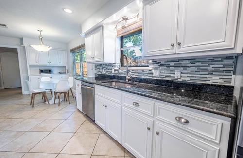 Plano House | Spacious 4BR/3BA Retreat in the Heart of Plano