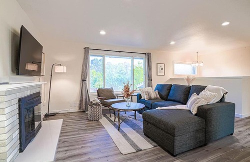 SeaTac House | Spacious 4BR Home - 5 min to SeaTac Airport