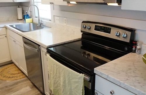 Eclectic House | Spacious 5-bedroom Lake Martin Lake View House, Newly Remodeled, lots of charm!