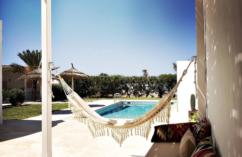 Midoun House | Spacious 5-suite villa with pool in Mezraya