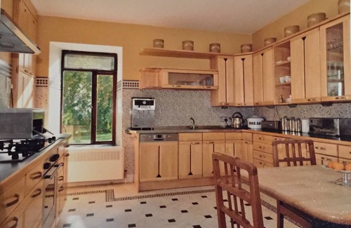 Roscoe Villa | Spacious 6-bedroom country house in charming Galway.
