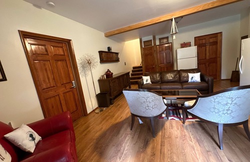 Tererro Cabin | Spacious 6BR, 3 story, Mountain Lodge, Sleeps 14, Forest Views, Pecos River