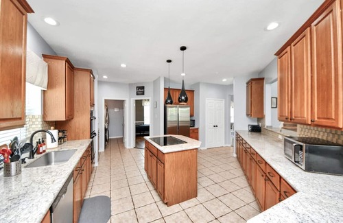 Pinehurst Of Atascocita House | Spacious 7BR Oasis w/Pool, Spa & Game Room