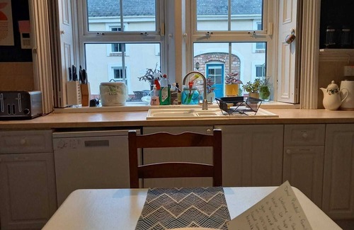 Barranisky House | Spacious 9-bedroom country house in charming Avoca