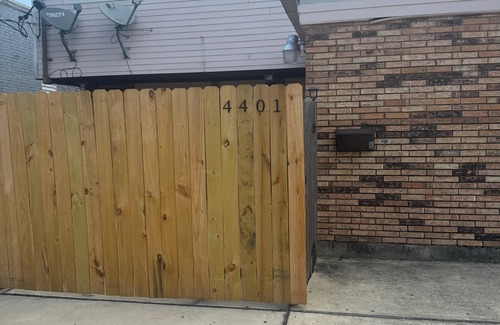 Willowdale House | Spacious and Convenient townhome in METAIRIE
