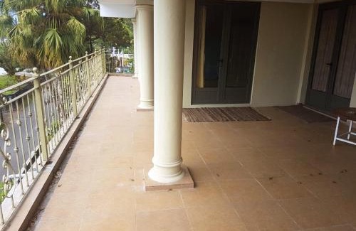 Vacoas-Phoenix Apartment | Spacious apartment in Curepipe - 150 sqm with balcony