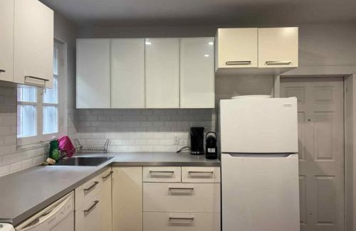 Latin Quarter Apartment | Spacious apartment in dowtown Montreal