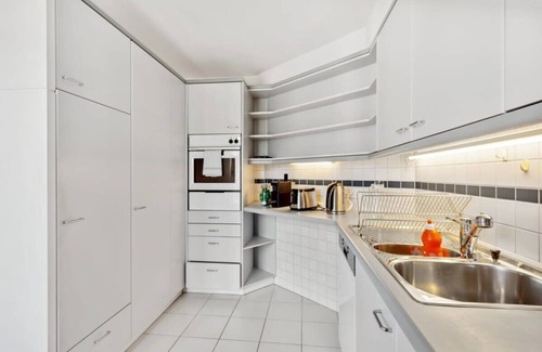 Hottingen Apartment | Spacious Apartment in Zurich's Heart