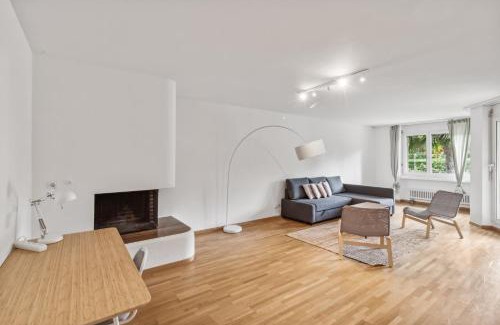 District 8 Apartment | Spacious Apartment in Zurich