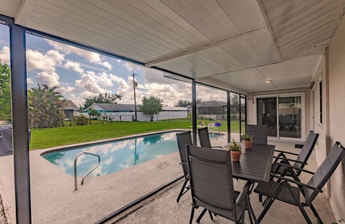 Englewood House | Spacious Backyard & Pool Retreat - 5 Mins to Beach