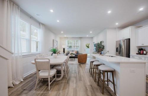 Bluffton House | Spacious Bluffton Retreat for Families & Friends