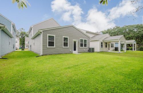 Bluffton House | Spacious Bluffton Retreat for Families & Friends