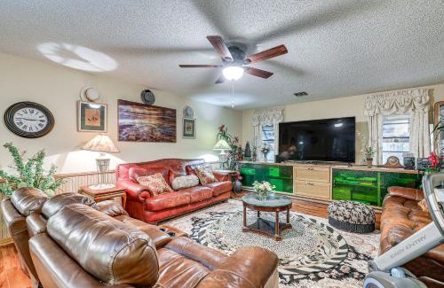 Limona Improvement House | Spacious Brandon Home 10 Mi to Downtown Tampa!
