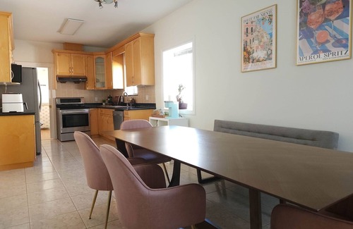 Burnaby House | Spacious & Bright Family-Friendly Home in the Heart of Burnaby