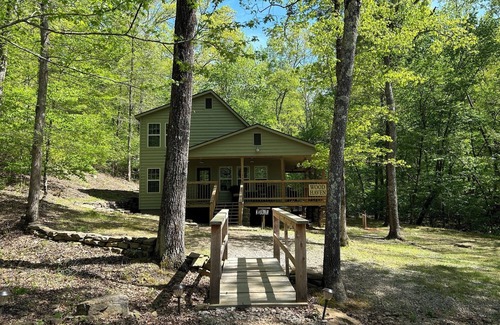 Ozark House | Spacious cabin 3bedrooms and 2 baths. 2 miles to Mill Creek OHV/ATV trailhead and half mile to the Mulberry River at Cass Arkansas. Get 10% per night book 5 days or more.