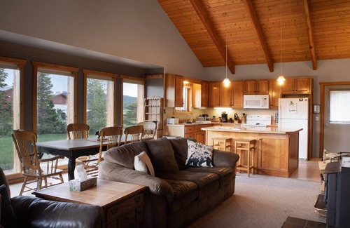 Victor Cabin | Spacious Cabin near Jackson Hole