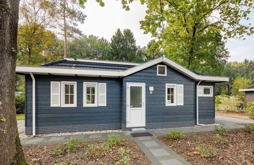 Hooghalen House | Spacious chalet with natural light, perfect for Drenthe’s nature.