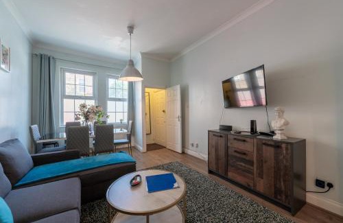 Camden Town Apartment | Spacious Comfy 2BR flat
