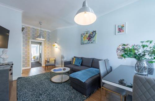 Camden Town Apartment | Spacious Comfy 2BR flat