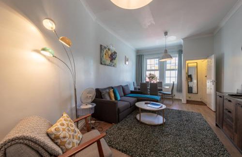 Camden Town Apartment | Spacious Comfy 2BR flat