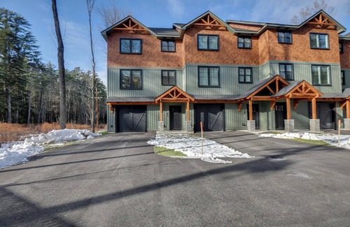 North Conway Apartment | Spacious Conway Vacation Rental w/Pool Table