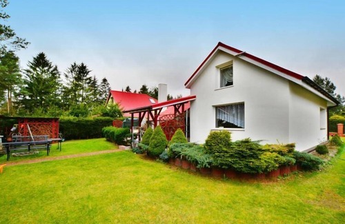 Szczecinek House | Spacious cottage, idyllic right on the lake, Spore
