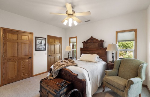 Cottonwood Cabin | Spacious Custom Family Home on Private Ranch