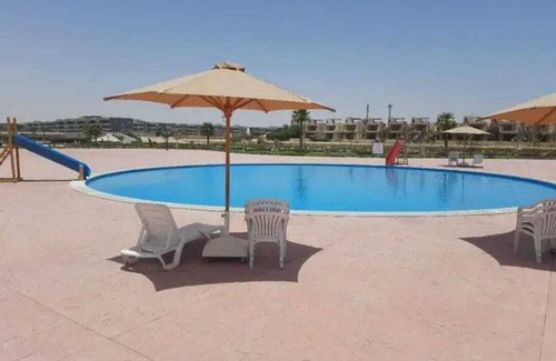 Ain Sokhna Ski Chalet | Spacious Duplex with Private Roof – Blumar El Sokhna - Families only