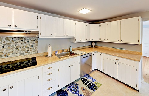 Eastham House | Spacious Eastham Home w/Expansive Deck & Yard - Near Nauset Light Beach