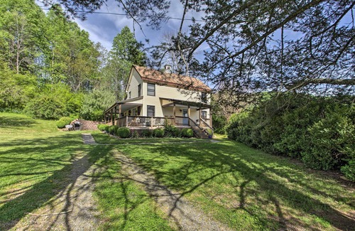 Faber Cottage | Spacious Faber Home w/Yard, Steps to Winery!