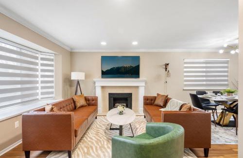 Marpole House | Spacious Family Retreat Central to YVR and Downtown