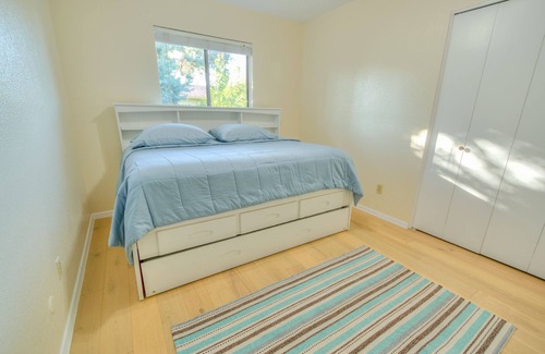 El Paso House | Spacious Getaway w/ Heated Pool on Westside